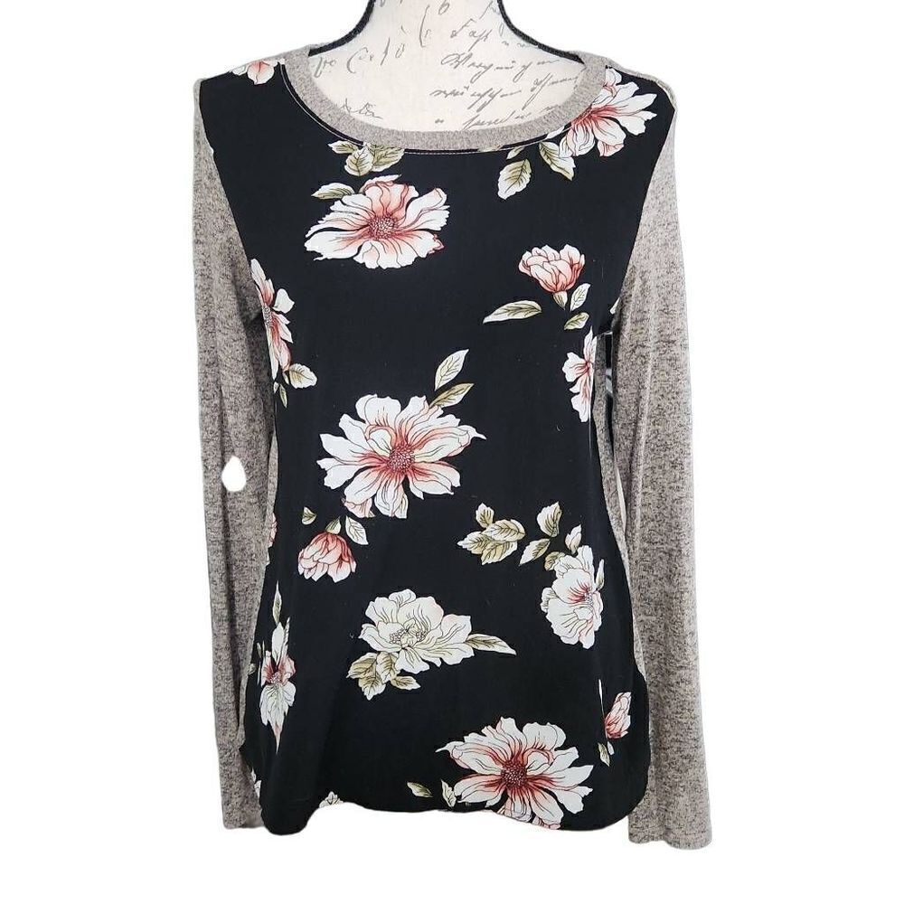 Kaileigh Women's Size Small Black Floral Mixed Material Long Sleeved Blouse